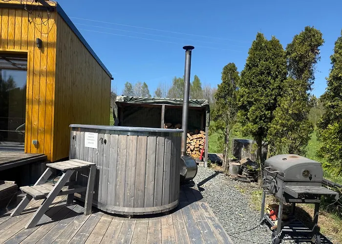 Male Formy - Drewniany W Gorach Z Balia Apartment