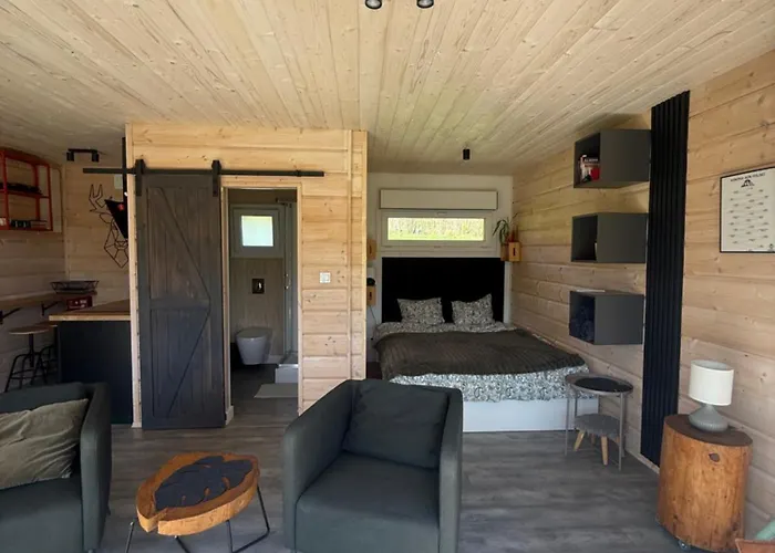 Male Formy - Drewniany W Gorach Z Balia Apartment